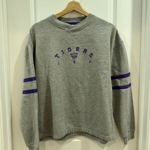 LSU sweatshirt
